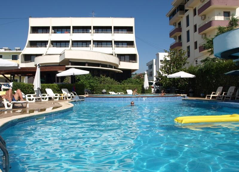 Akropoli Hotel Kryemëdhej Dış mekan fotoğraf