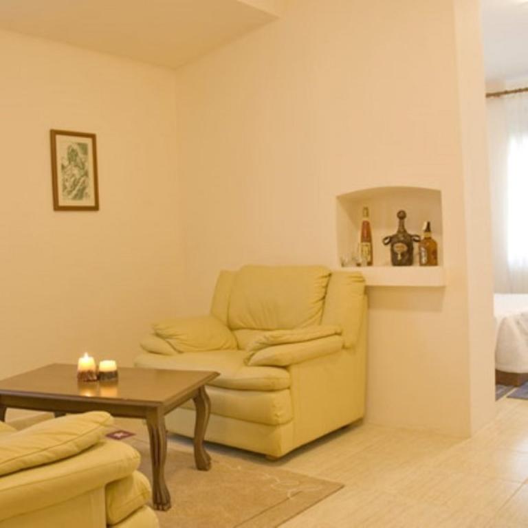 Akropoli Hotel Kryemëdhej Oda fotoğraf