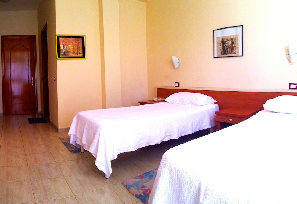 Akropoli Hotel Kryemëdhej Dış mekan fotoğraf